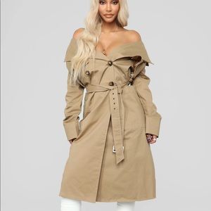 Fashion nova off shoulder trench coat new (M)